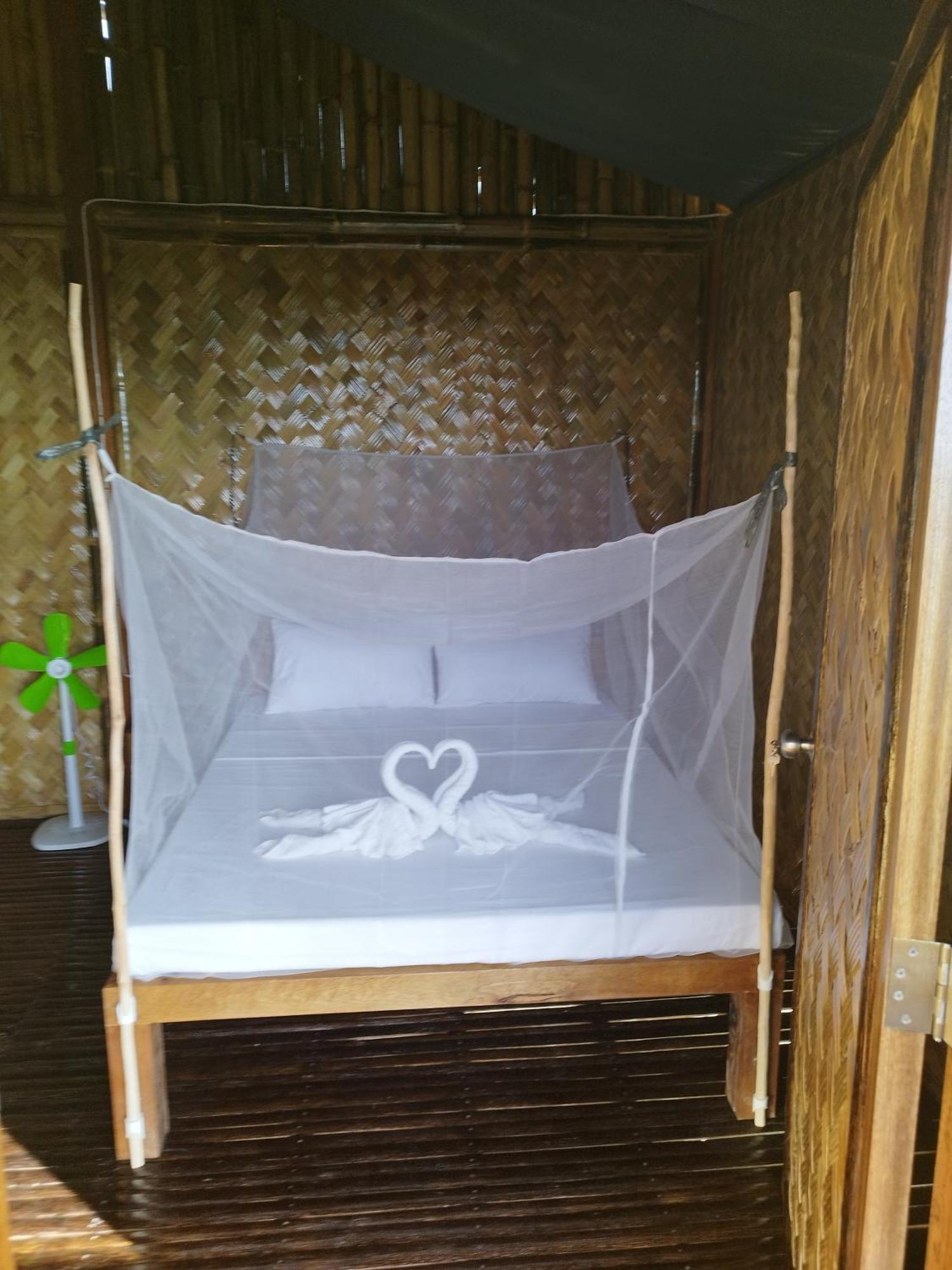 Ocean Green Eco Lodge Puerto Princesa ภายนอก รูปภาพ